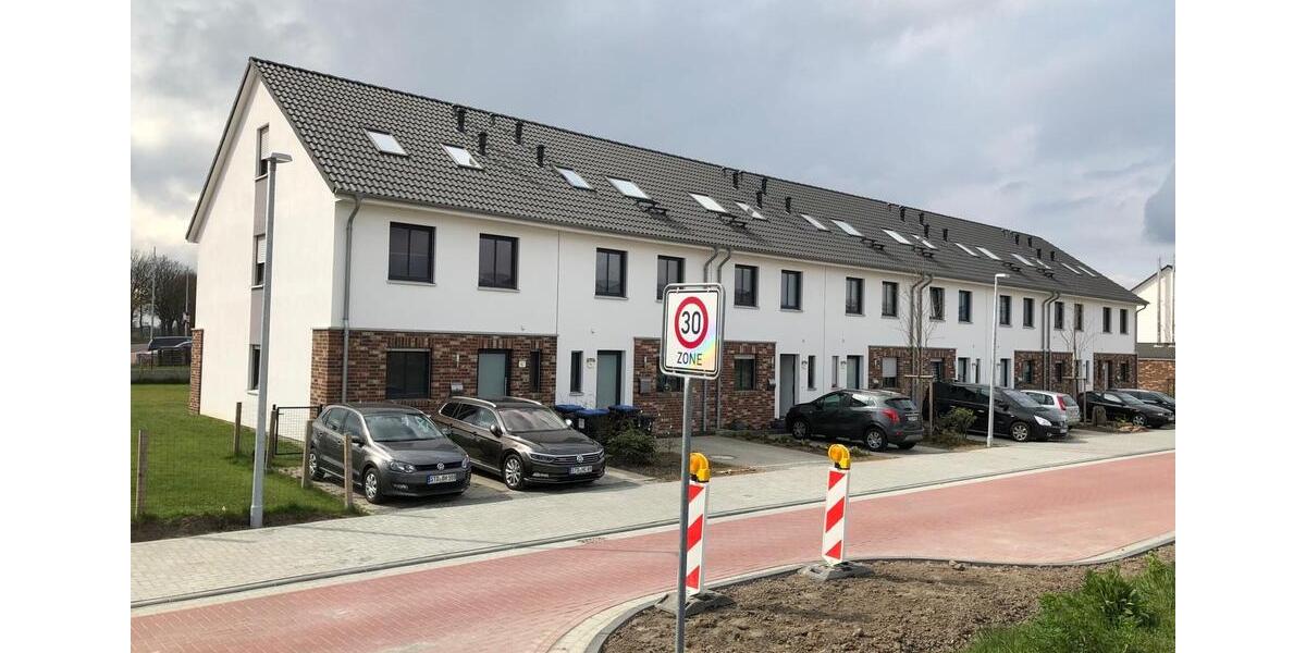 Reihenhaus Stade Altländer Viertel - 4 Zimmer, 134 m&sup2;, 1.350&euro; | Angebot:24731451