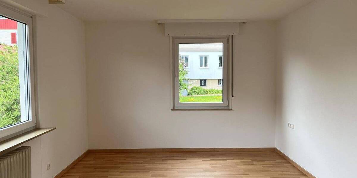 Etagenwohnung Freudenstadt - 4 Zimmer, 114 m&sup2;, 1.025&euro; | Angebot:26695941