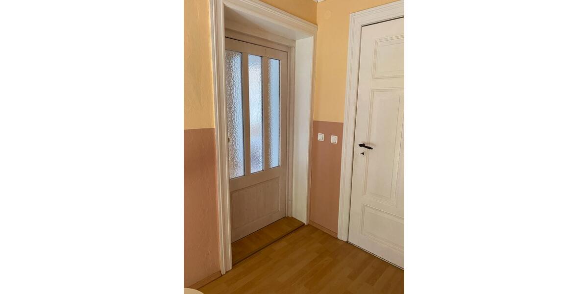 Dachgeschoßwohnung Burg - 2.5 Zimmer, 60 m&sup2;, 400&euro; | Angebot:26346429