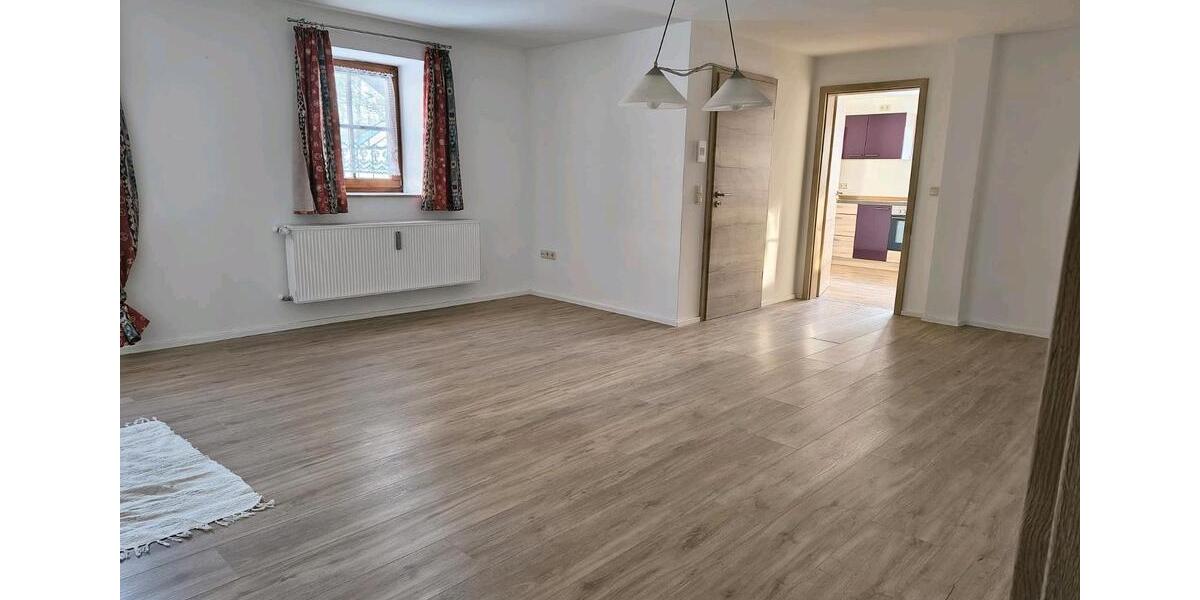 Erdgeschoßwohnung Oettingen in Bayern - 2 Zimmer, 90 m&sup2;, 850&euro; | Angebot:26025720