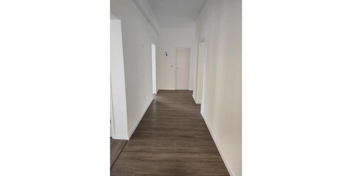 Etagenwohnung Cuxhaven - 4 Zimmer, 128 m&sup2;, 1.301&euro; | Angebot:24455961