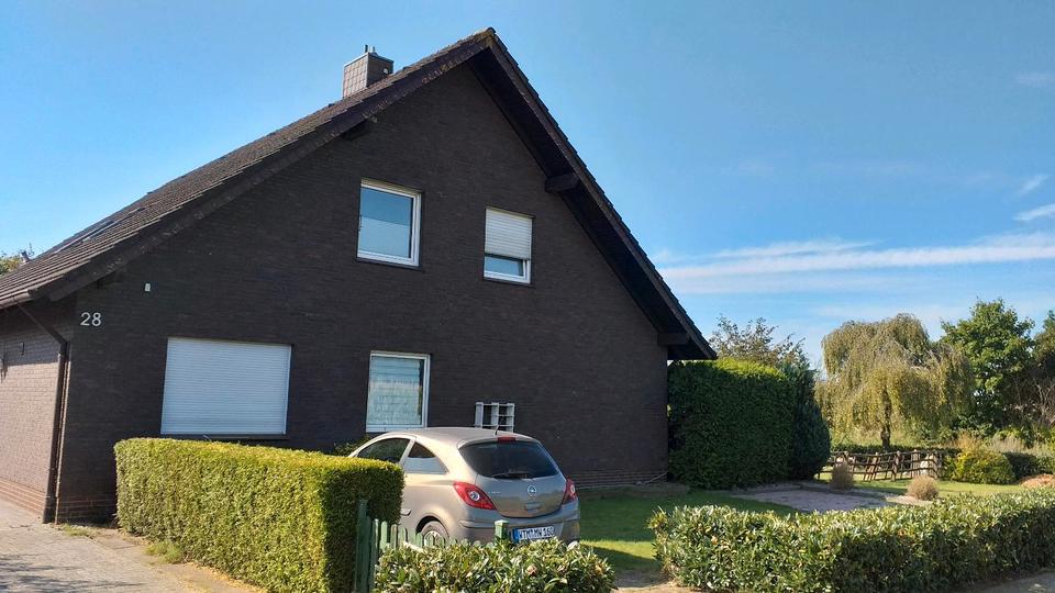 Dachgeschoßwohnung Friedeburg - 3 Zimmer, 100 m&sup2;, 620&euro; | Angebot:26125221
