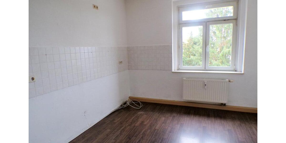 Etagenwohnung Werdau - 4 Zimmer, 89 m&sup2;, 490&euro; | Angebot:23779156