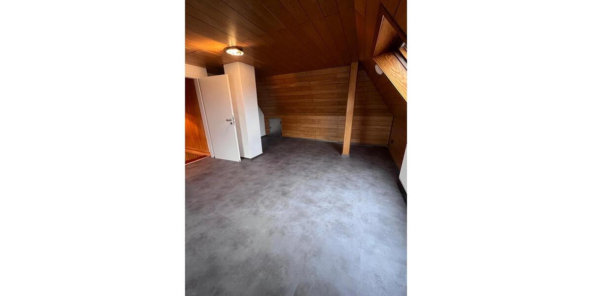 Dachgeschoßwohnung Bad Friedrichshall - 2 Zimmer, 55 m&sup2;, 700&euro; | Angebot:26069424