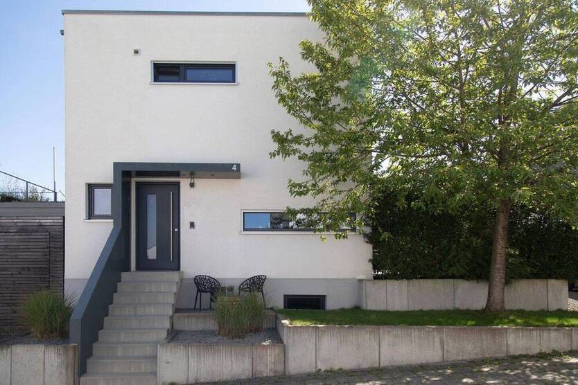 Modernes, freistehendes Passivhaus in Esslingen-Zell