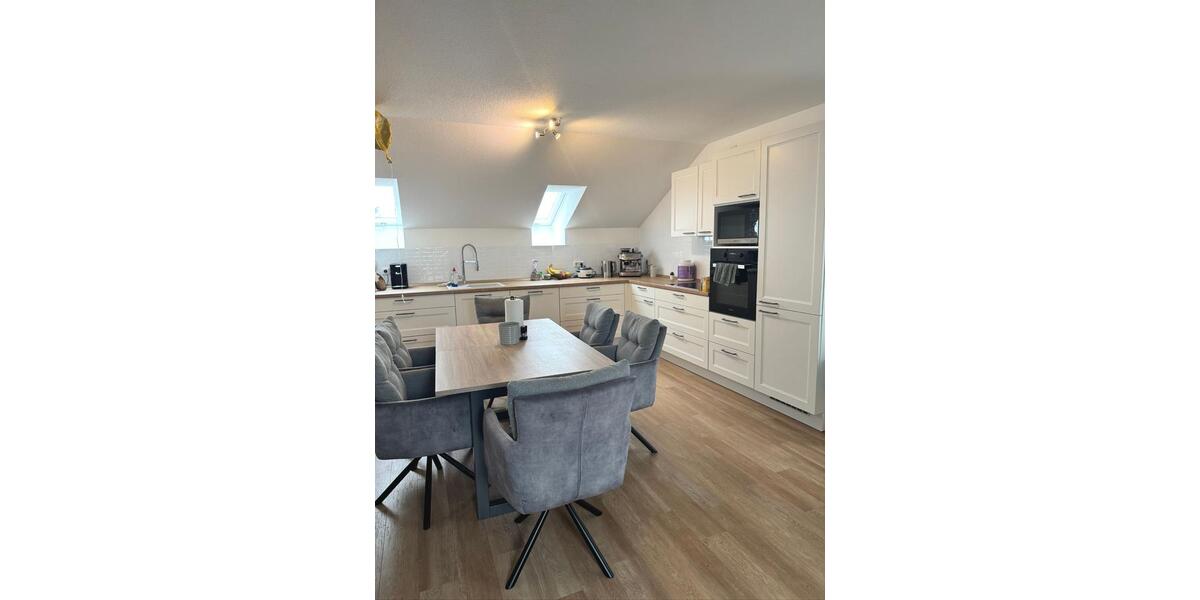 Dachgeschoßwohnung Gütersloh - 3 Zimmer, 94 m&sup2;, 950&euro; | Angebot:23804732