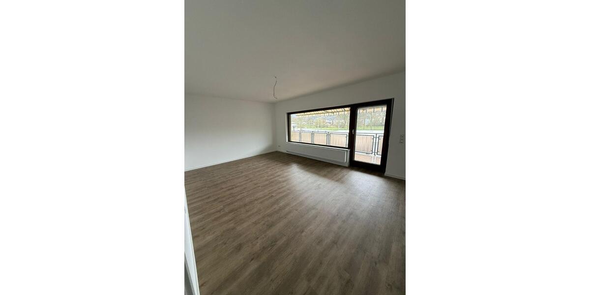 Etagenwohnung Ehringshausen - 4 Zimmer, 99 m&sup2;, 1.200&euro; | Angebot:25501528