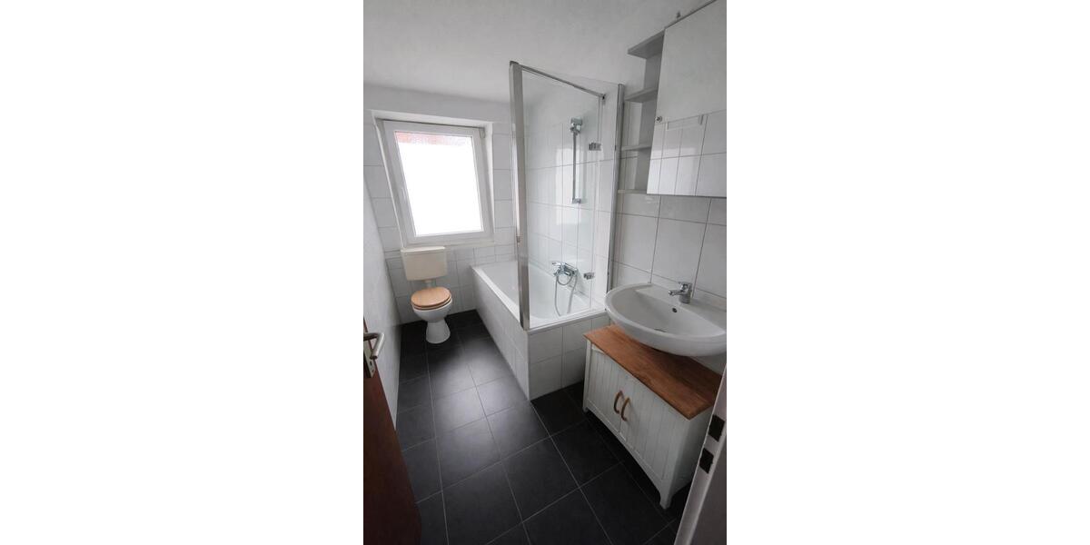 Etagenwohnung Remscheid Remscheid-Süd - 2 Zimmer, 61 m&sup2;, 620&euro; | Angebot:26298786