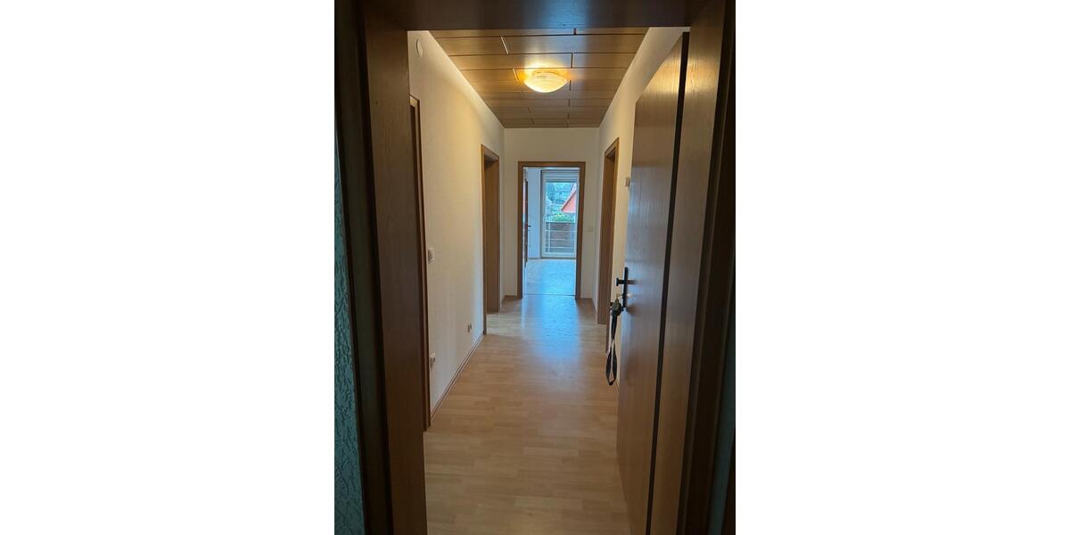 Etagenwohnung Aerzen - 3 Zimmer, 83 m&sup2;, 500&euro; | Angebot:25100687