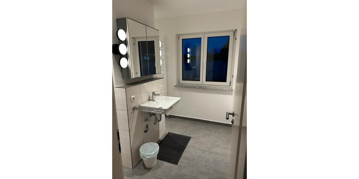 Wohnen auf Zeit Hausham - 7 Zimmer, 80 m&sup2;, 30&euro; | Angebot:26349815