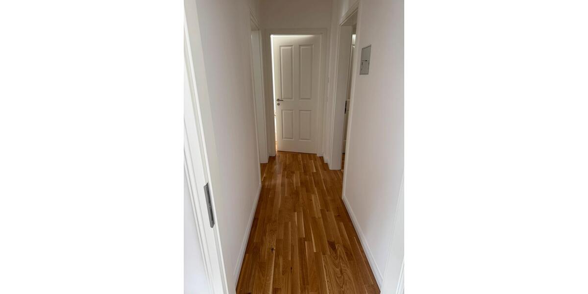 Dachgeschoßwohnung Werdau - 4 Zimmer, 112 m&sup2;, 925&euro; | Angebot:26587579