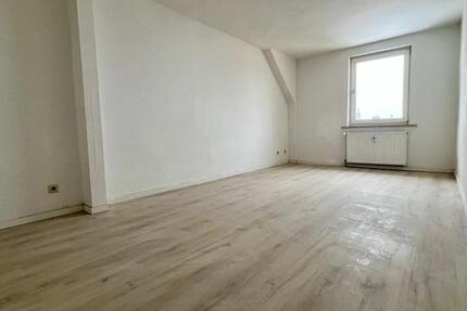 Wohnung Dessau-Roßlau Roßlau - 3 Zimmer, 75 m&sup2;, 638&euro; | Angebot:25714355