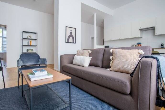 Etagenwohnung Berlin Schöneberg - 5 Zimmer, 140 m&sup2;, 2.310&euro; | Angebot:26196253
