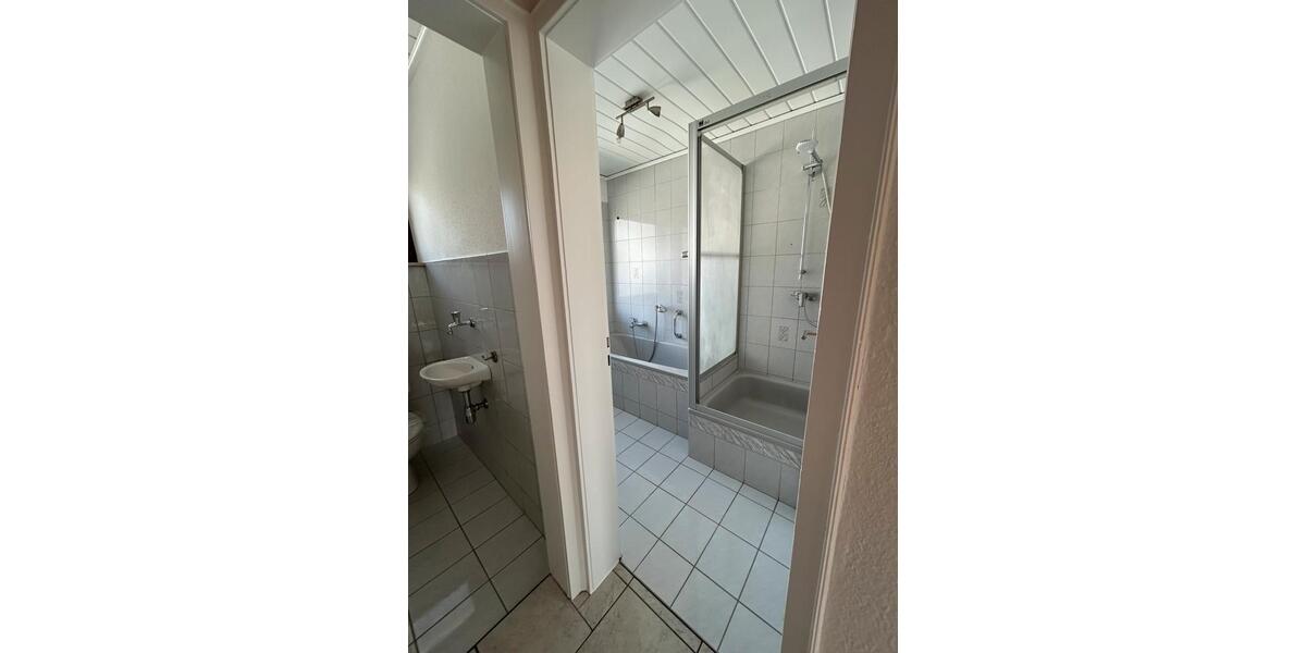 Etagenwohnung Balingen - 2 Zimmer, 90 m&sup2;, 900&euro; | Angebot:25987981