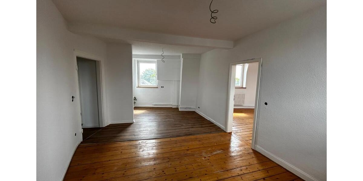 Etagenwohnung Wermelskirchen - 6 Zimmer, 110 m&sup2;, 950&euro; | Angebot:26548367