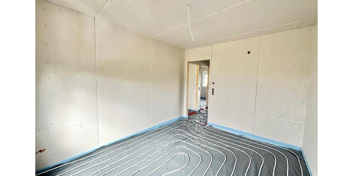 Rastede - Im Göhlen: Neubau-Reihenendhaus mit Einbauküche als Erstbezug 5 zimmer