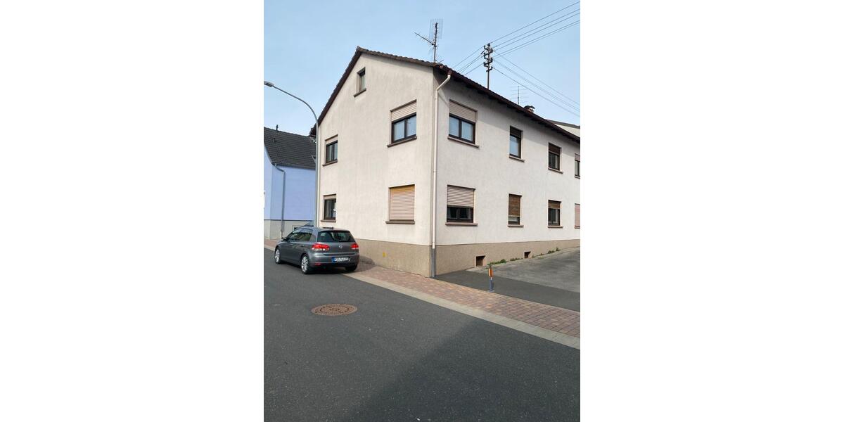 Etagenwohnung Faulbach - 4 Zimmer, 90 m&sup2;, 890&euro; | Angebot:25839207