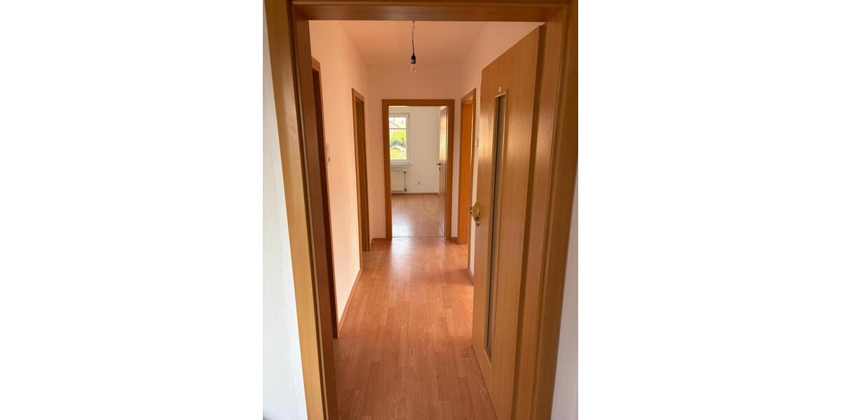 Dachgeschoßwohnung Lotte - 2.5 Zimmer, 59 m&sup2;, 530&euro; | Angebot:26051018
