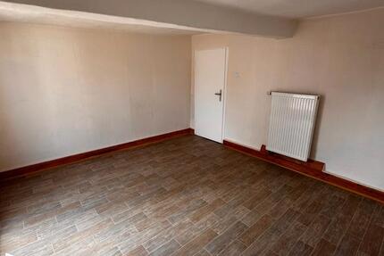 Haus Laubach - 5 Zimmer, 95 m&sup2;, 750&euro; | Angebot:24397109