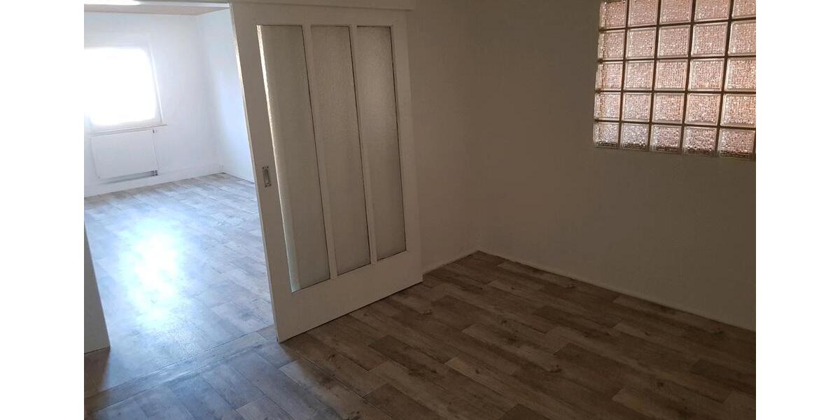 Etagenwohnung Weitramsdorf - 5 Zimmer, 99 m&sup2;, 900&euro; | Angebot:25539691