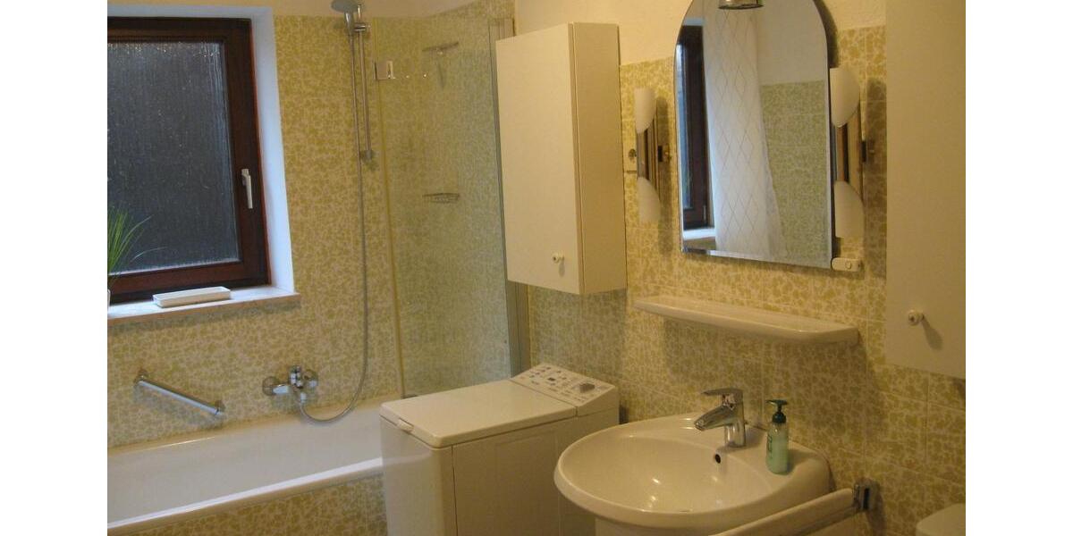 Etagenwohnung Oerlinghausen - 2 Zimmer, 50 m&sup2;, 300&euro; | Angebot:26646003