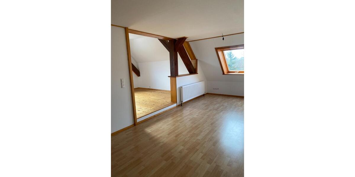 Dachgeschoßwohnung Könnern - 3 Zimmer, 87 m&sup2;, 480&euro; | Angebot:24876859