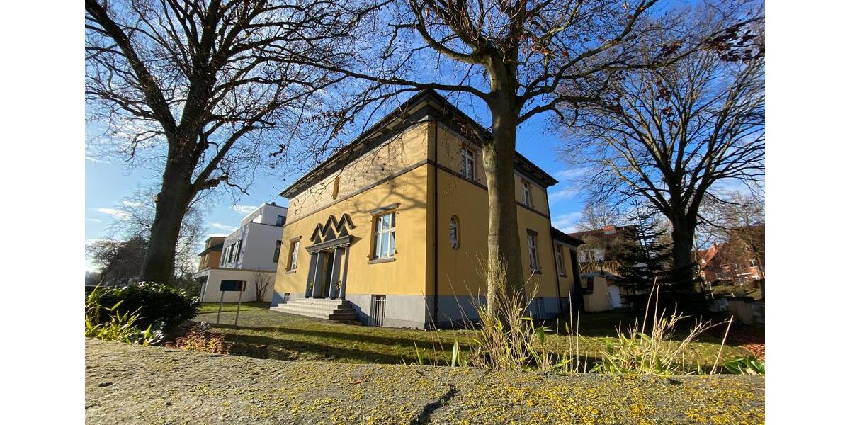 Dachgeschoßwohnung Güstrow - 1 Zimmer, 32 m&sup2;, 300&euro; | Angebot:23807876