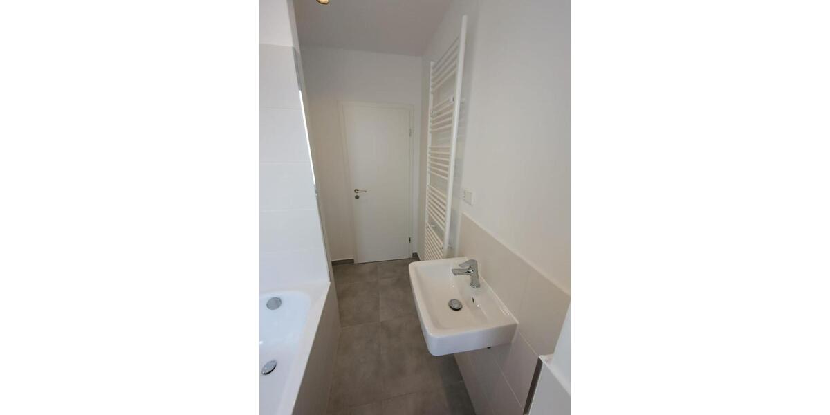 Dachgeschoßwohnung Lunzenau - 2.5 Zimmer, 60 m&sup2;, 330&euro; | Angebot:26096677