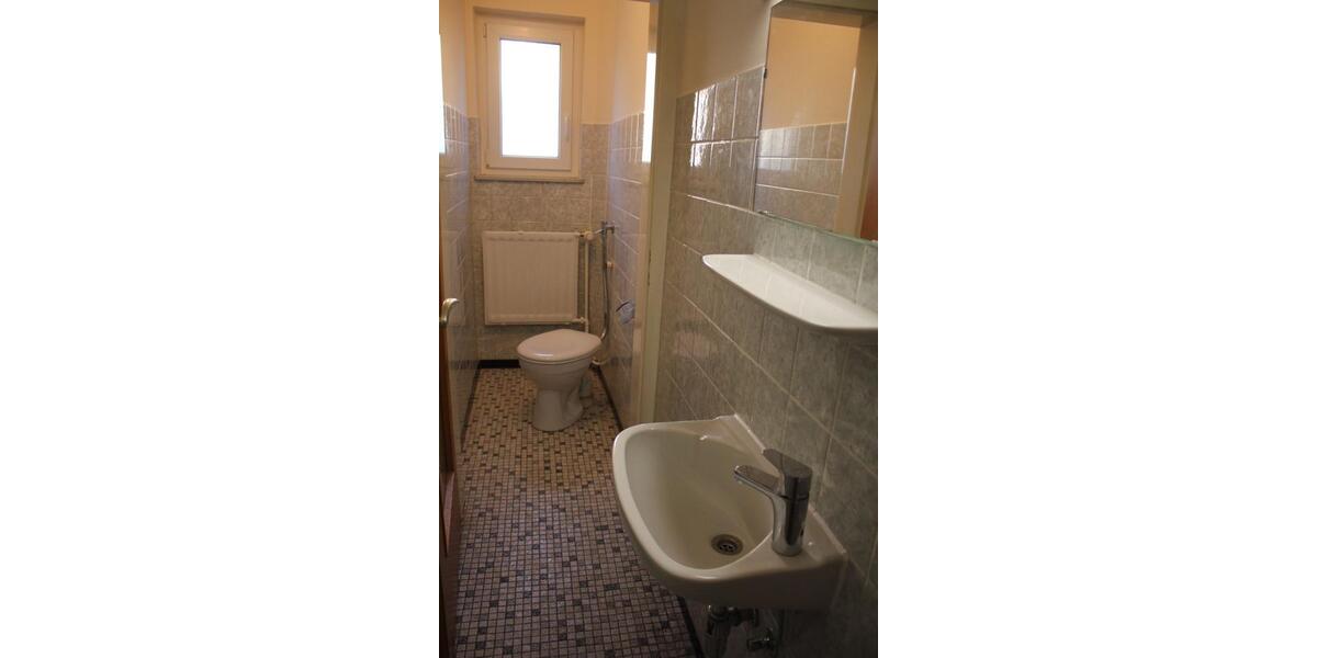 Etagenwohnung Suderburg - 6 Zimmer, 200 m&sup2;, 1.400&euro; | Angebot:24564558