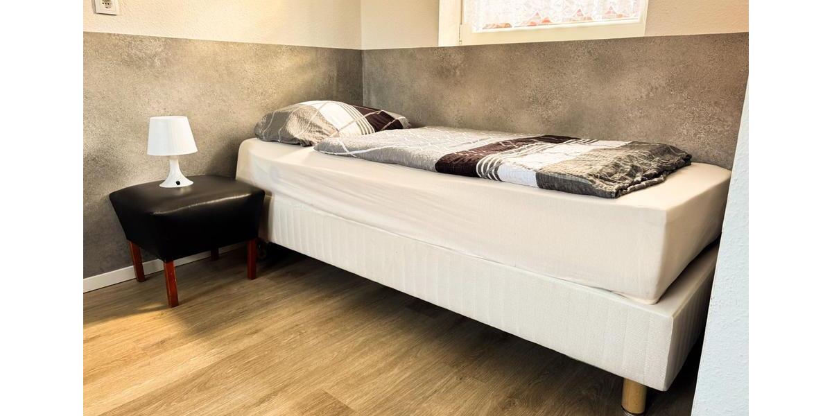 Etagenwohnung Friedeburg - 1 Zimmer, 35 m&sup2;, 350&euro; | Angebot:25321746