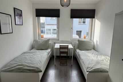 Wohnen auf Zeit Duisburg Beeck - 13 Zimmer, 20 m&sup2;, 20&euro; | Angebot:24606180