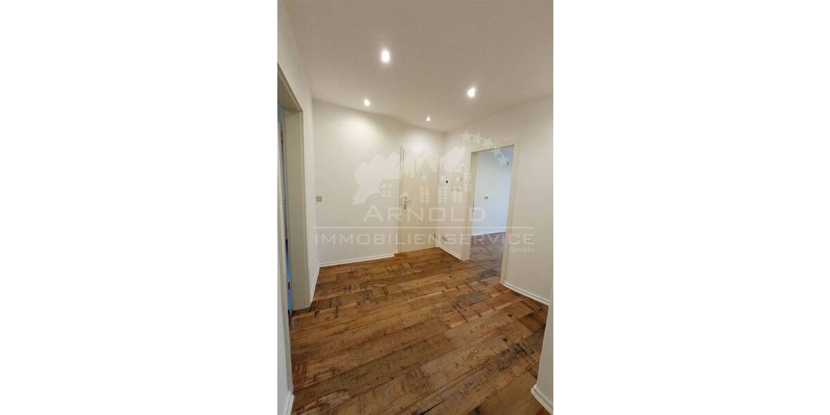 Etagenwohnung Flöha - 4 Zimmer, 100 m&sup2;, 600&euro; | Angebot:26017667