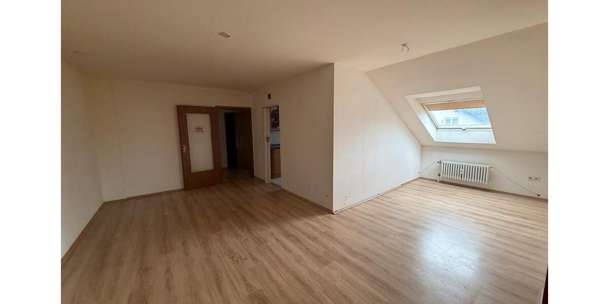 Dachgeschoßwohnung Ense - 2 Zimmer, 64 m&sup2;, 650&euro; | Angebot:26616961