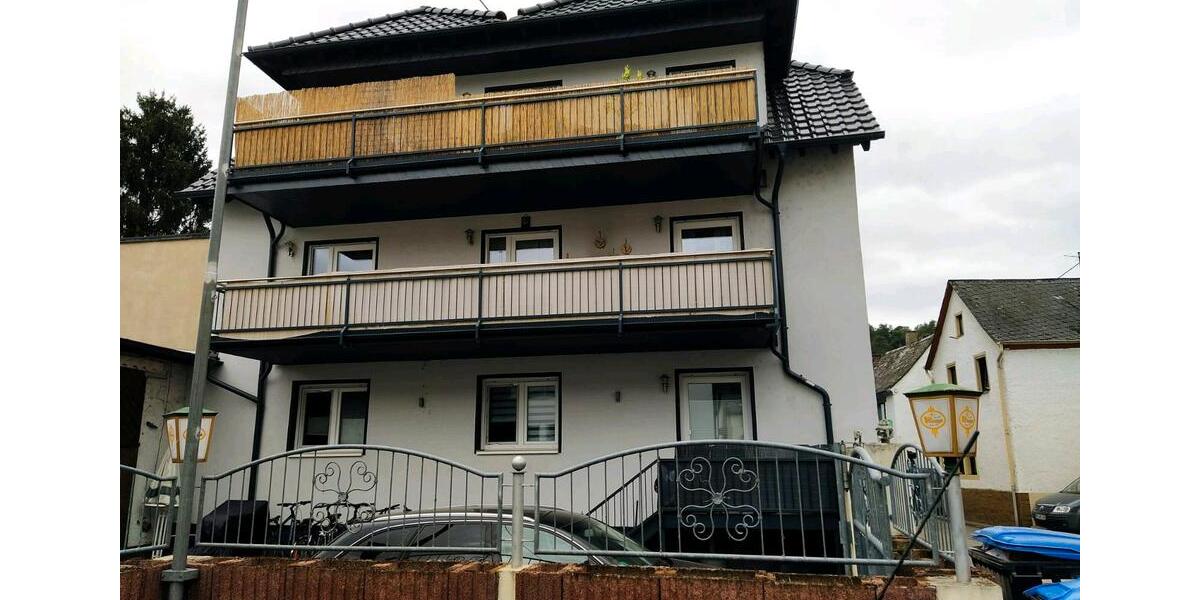 Dachgeschoßwohnung Dieblich - 2 Zimmer, 90 m&sup2;, 800&euro; | Angebot:26429813