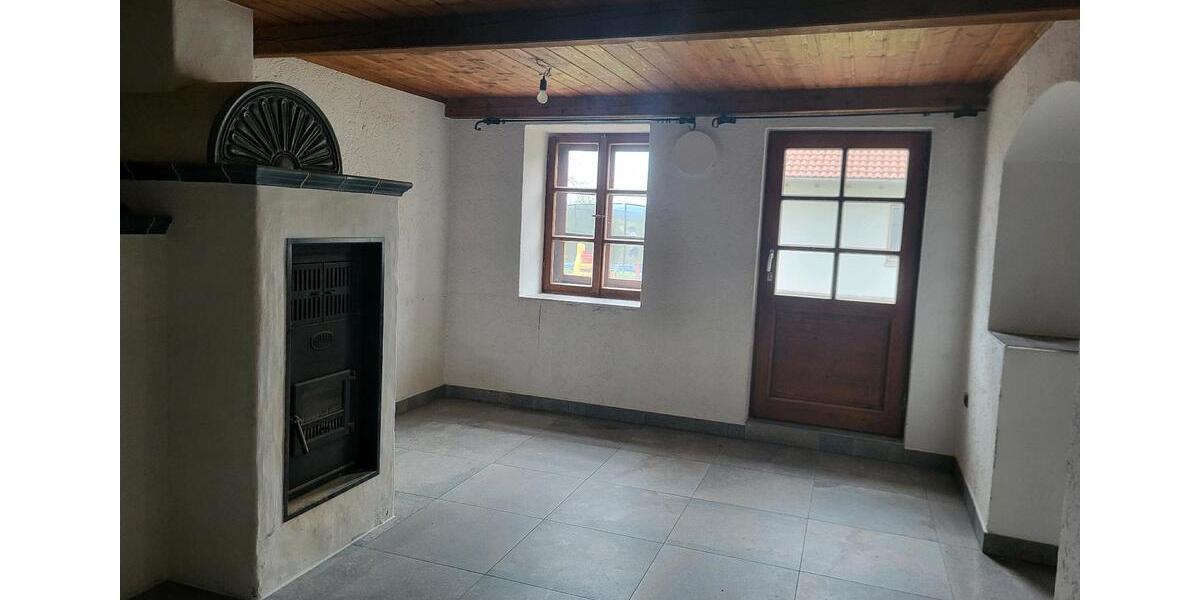 Etagenwohnung Weilheim in Oberbayern - 8 Zimmer, 305 m&sup2;, 3.200&euro; | Angebot:26478235