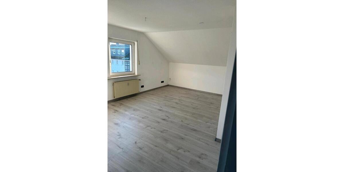 Dachgeschoßwohnung Edertal - 3 Zimmer, 70 m&sup2;, 450&euro; | Angebot:26652252