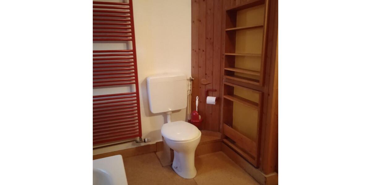 Etagenwohnung Marburg - 5 Zimmer, 120 m&sup2;, 1.800&euro; | Angebot:25274523