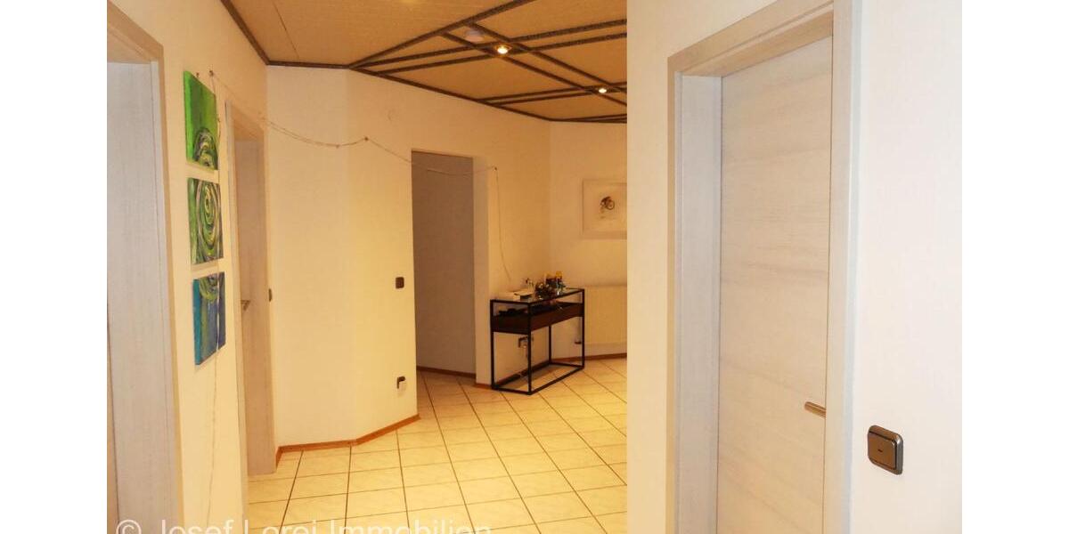 Maisonettenwohnung Schlitz - 5 Zimmer, 143 m&sup2;, 895&euro; | Angebot:23592410