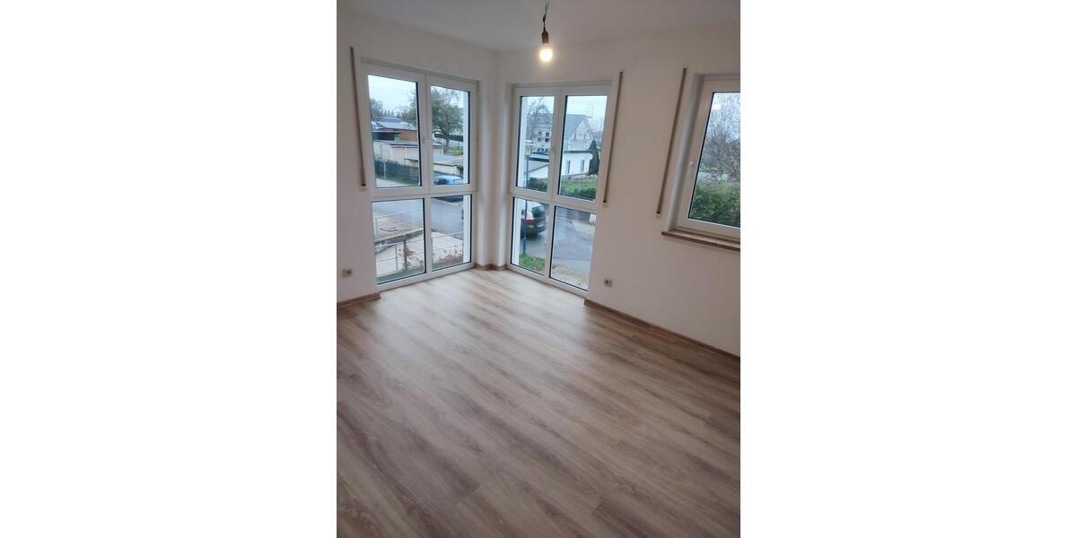 Dachgeschoßwohnung Frankenberg (Sachsen) - 4 Zimmer, 100 m&sup2;, 625&euro; | Angebot:25073585