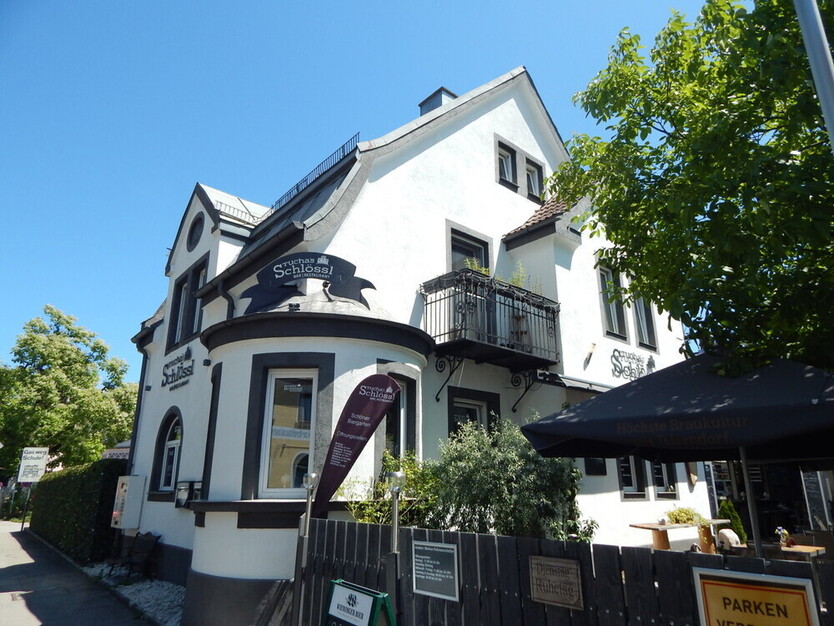 Moderne Gastronomiefläche in Toplage – Voll ausgestattet mit großzügigem Gastgarten und Außenbar