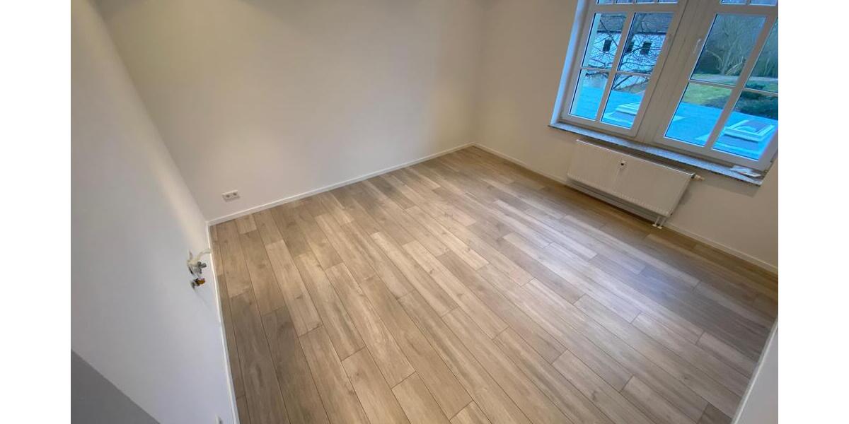 Außergewöhnlich wohnen! Großzügige 4-Raum-Wohnung mit Wohnküche, Komfortbad und Stellplatz in Gera. - Etagenwohnung Gera Ostviertel | Angebot:27284787