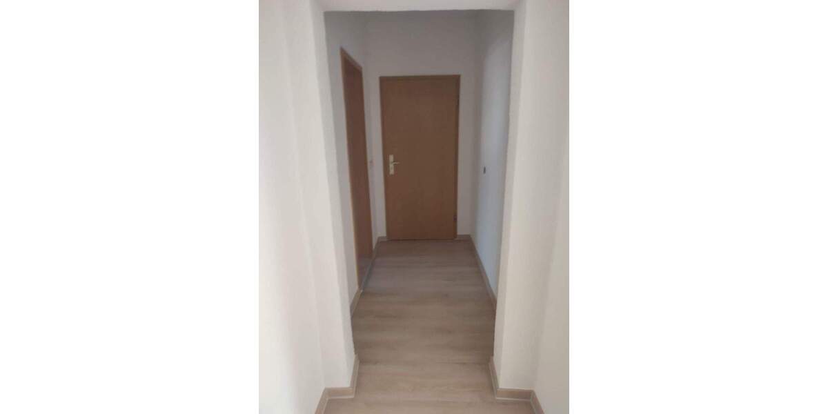 Etagenwohnung Gröningen Großalsleben - 3 Zimmer, 64 m&sup2;, 320&euro; | Angebot:24807925
