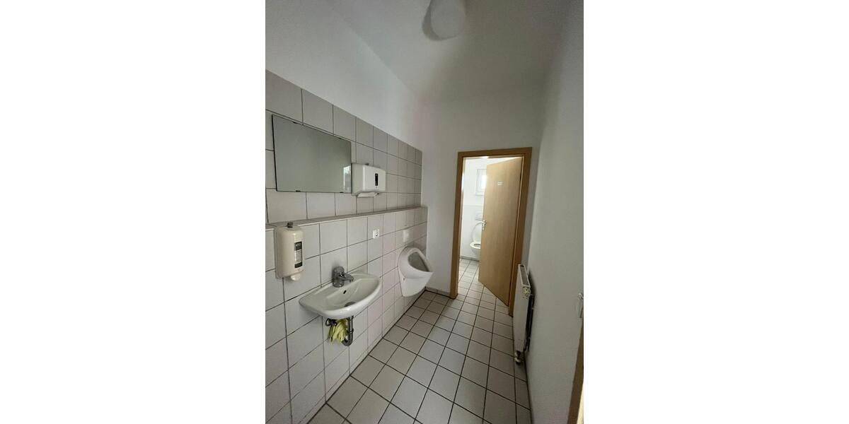 Wohnen auf Zeit Budenheim - 5 Zimmer, 171 m&sup2;, 25&euro; | Angebot:10819983