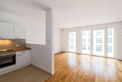 Wohnung Bremen Mitte - 3 Zimmer, 120 m&sup2;, 1.550&euro; | Angebot:27181943