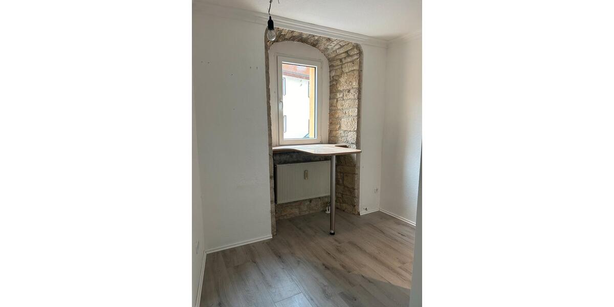 Erdgeschoßwohnung Querfurt - 1 Zimmer, 42 m&sup2;, 350&euro; | Angebot:25874935