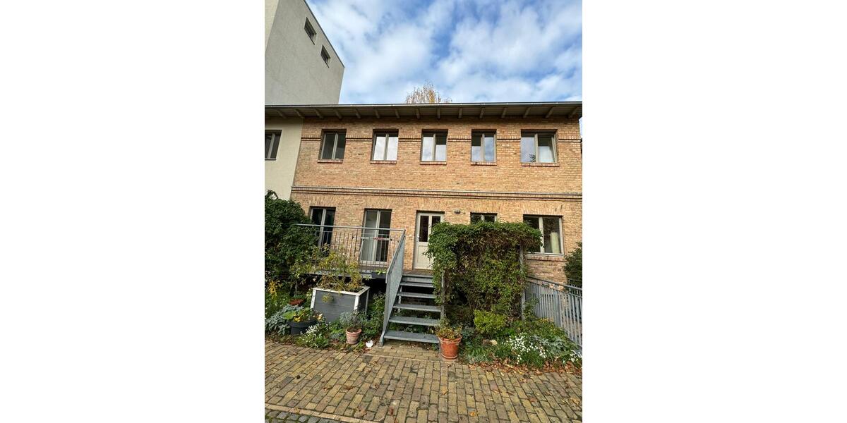 Etagenwohnung Potsdam Potsdam West - 1 Zimmer, 120 m&sup2;, 600&euro; | Angebot:26023756