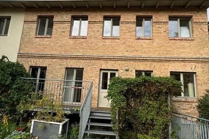 Wohnung Potsdam Potsdam West - 1 Zimmer, 120 m&sup2;, 600&euro; | Angebot:26023756