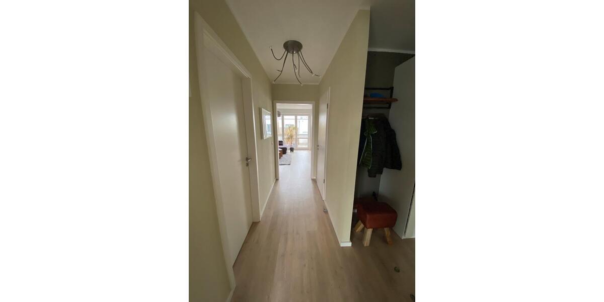 Dachgeschoßwohnung Uetersen - 3 Zimmer, 83 m&sup2;, 1.320&euro; | Angebot:26690586