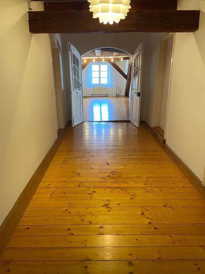 Traumhafte 4 Zimmer Mietwohnung Nördlingen im 2. OG