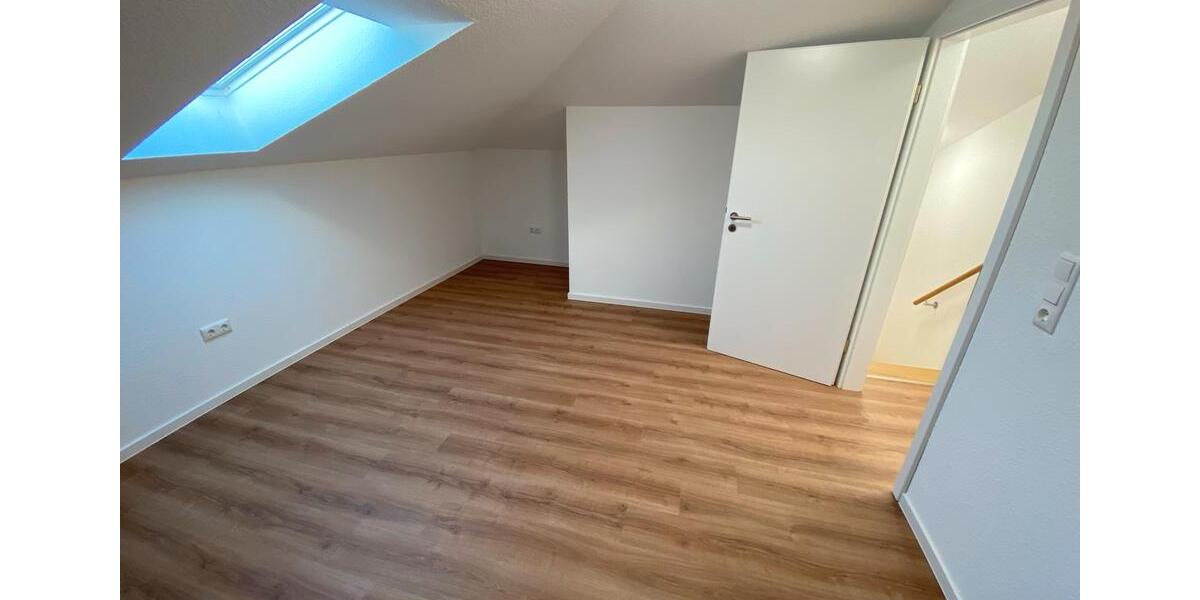 Etagenwohnung Bösel - 4 Zimmer, 114 m&sup2;, 1.050&euro; | Angebot:26366797